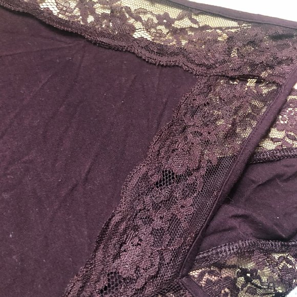 AE "Soft and Sexy" Lace tank - Picture 5 of 5